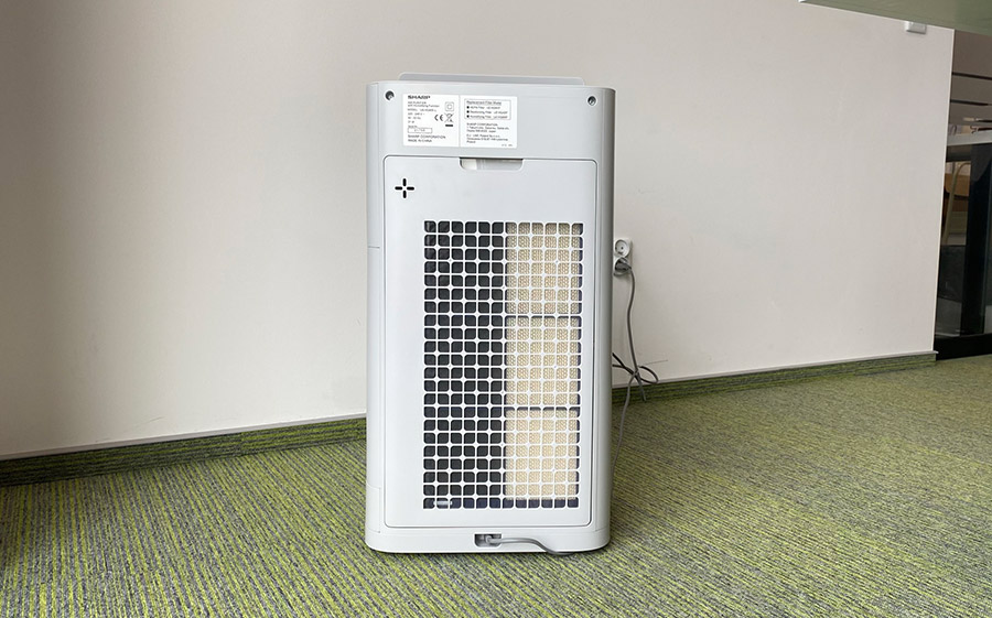 Sharp UA-HG40E-L - z tyłu