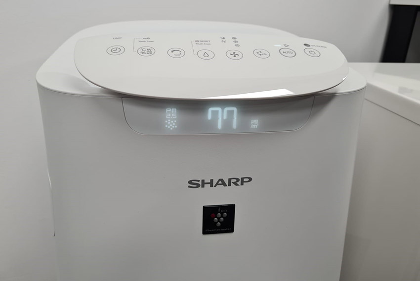 Sharp-UA-KIL60E-W wskaźnik