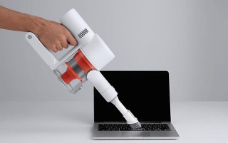 Mi Handheld Vacuum Cleaner G10 - czyszczenie klawiatury