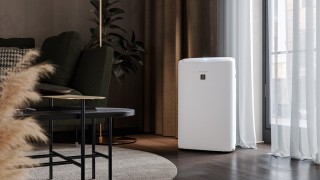 Sharp UA-KIN42E-W - aranżacja oczyszczacza w pokoju