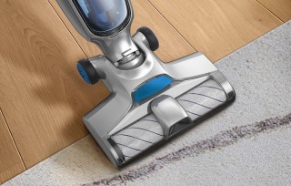 JIMMY HW8 - odkurzanie dywanu