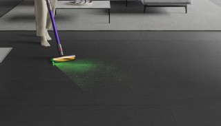 Dyson Gen5detect™ Absolute - odkurzanie podłogi