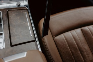 Sharp SA-VP3501BS - zdjęcie lifestyle, sprzątanie auta