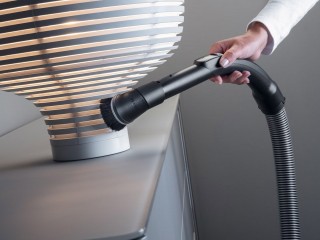 Ssawka pędzlowa Miele z obrotowym przegubem - odkurzanie delikatnej powierzchni