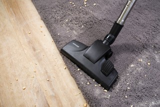 Concept VP5150 Furious Home & Pet - ssawka podłogowa podczas odkurzania