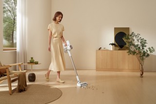 Xiaomi Vacuum Cleaner G20 - odkurzanie podłogi, podświetlenie LED