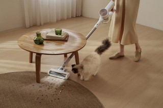 Xiaomi Vacuum Cleaner G20 - odkurzanie dywanu, podświetlenie LED